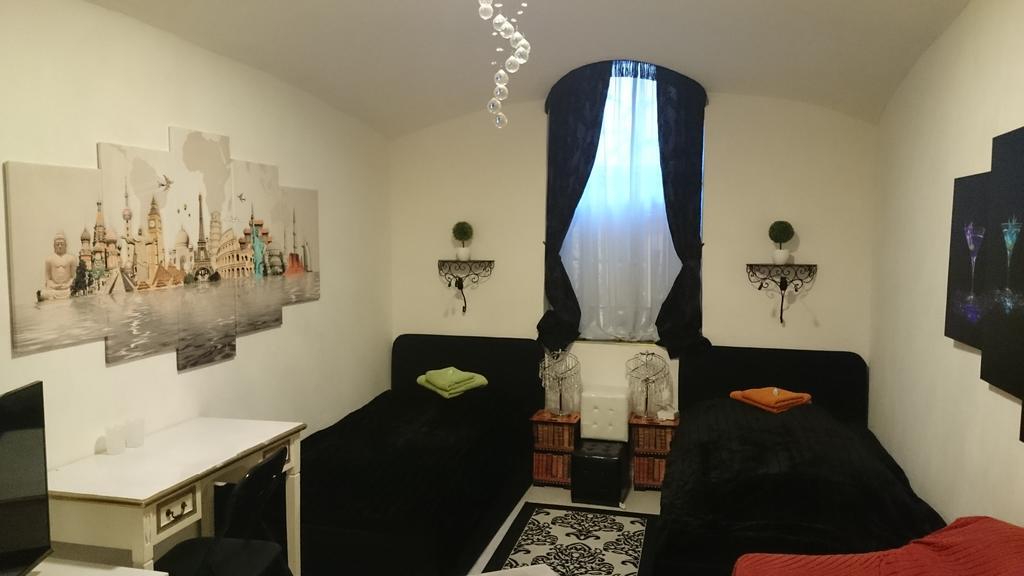 Bed & Breakfast Schwabinglive Munich