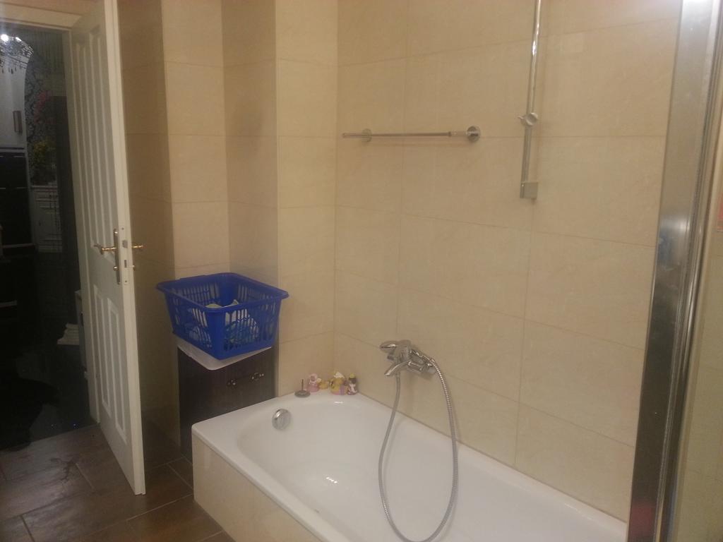 Schwabinglive Bed & Breakfast Munich